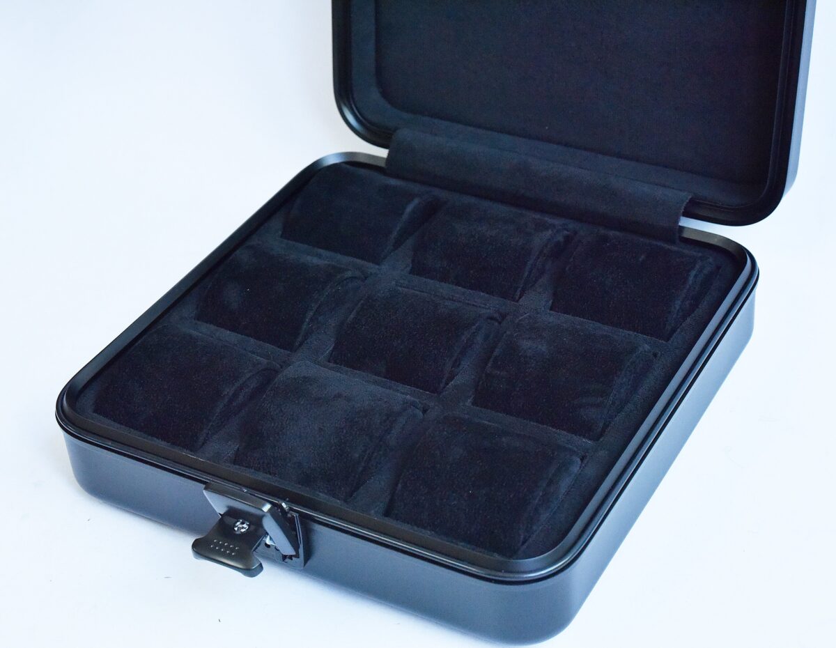 AeroVault Black | 9-Slot Watch Box – Aluminum
