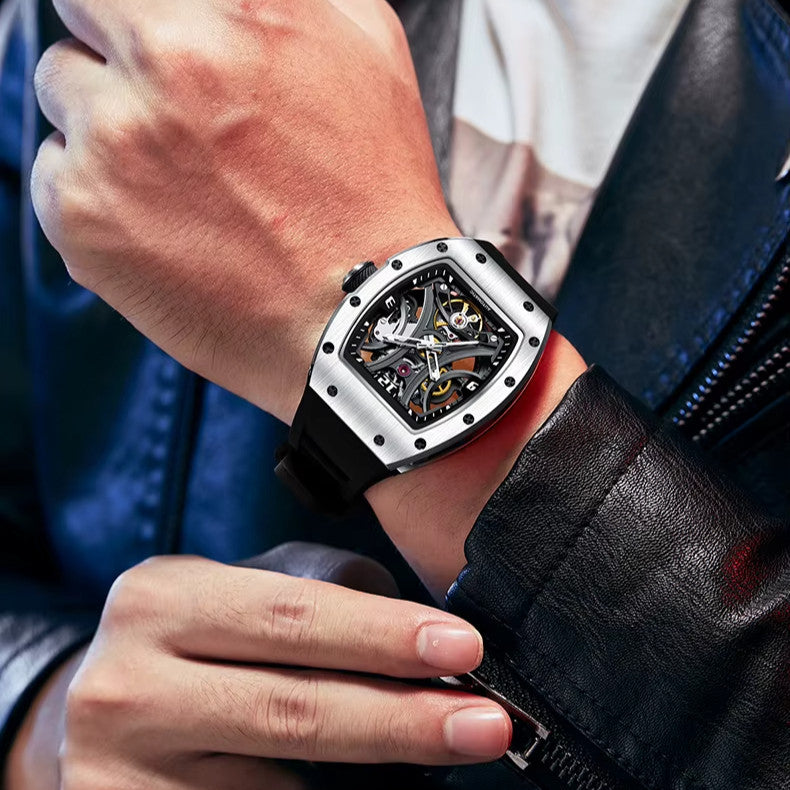Tonneau 55 Sport | Automatic Watch – 42mm