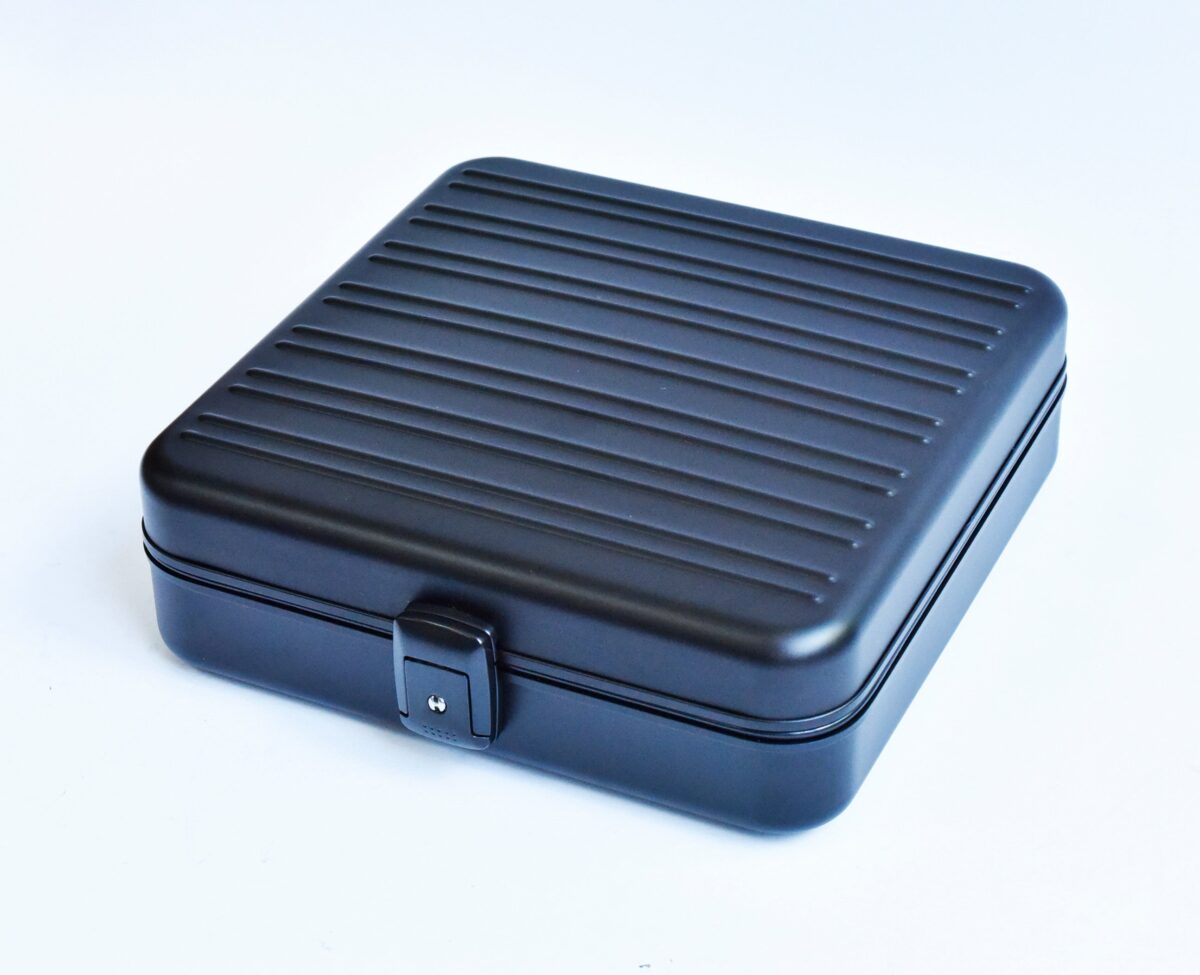 AeroVault Black | 9-Slot Watch Box – Aluminum